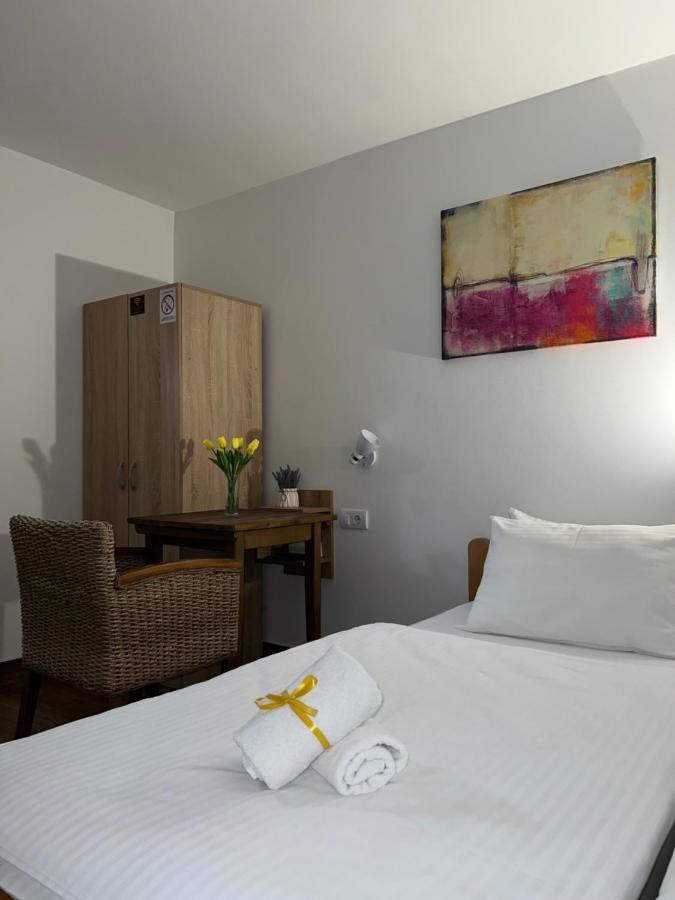 Villa Klara Novi Sad Luaran gambar